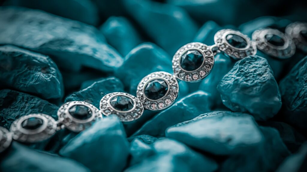 Crafting a Distinctive Brand Image